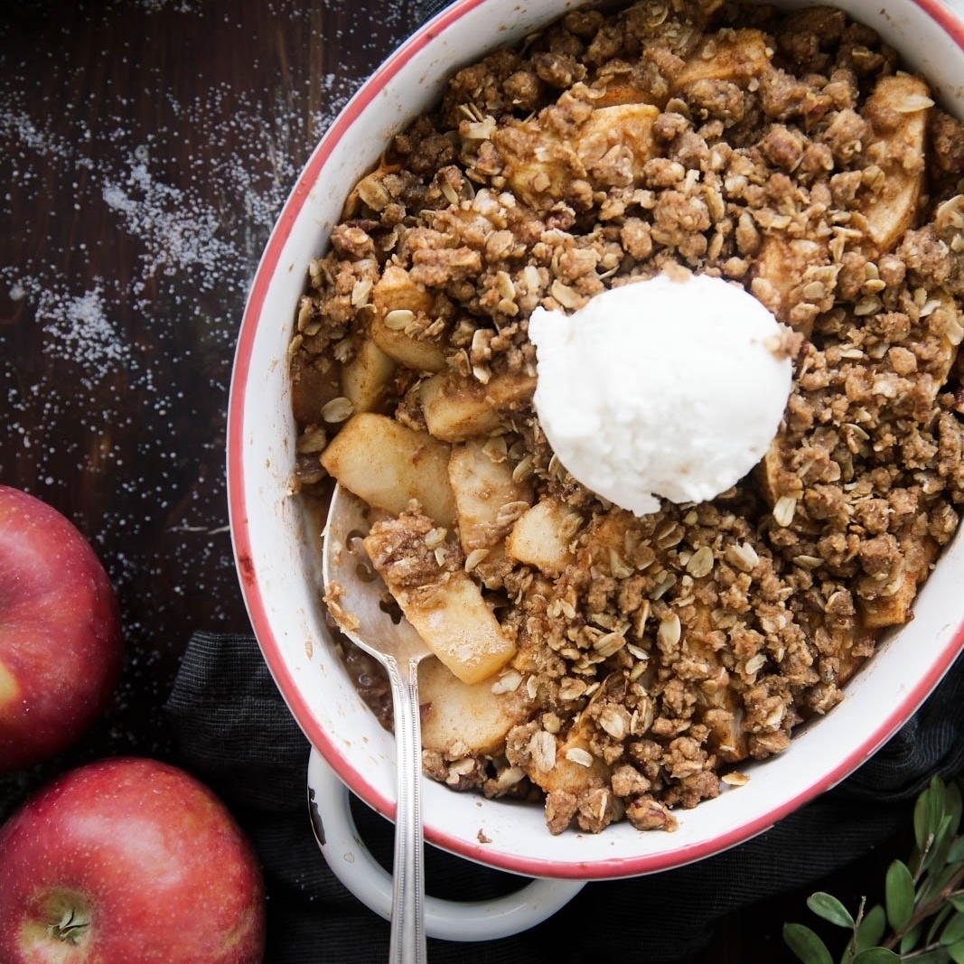 healthy apple crisp in a baking pan