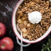 apple crisp in a pan